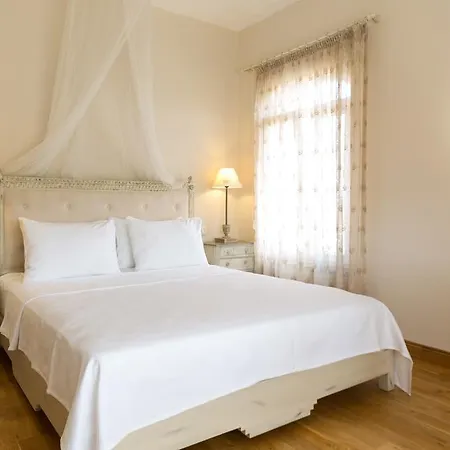 Luce Design - Special Category Ξενοδοχείο 4*