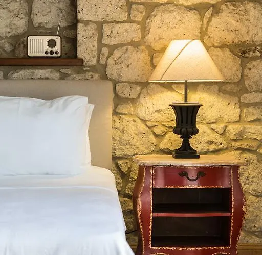 Luce Design - Special Category Hotel 4*