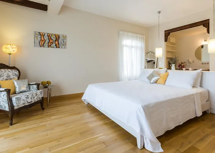 מלון Luce Design - Special Category אלאקאטי